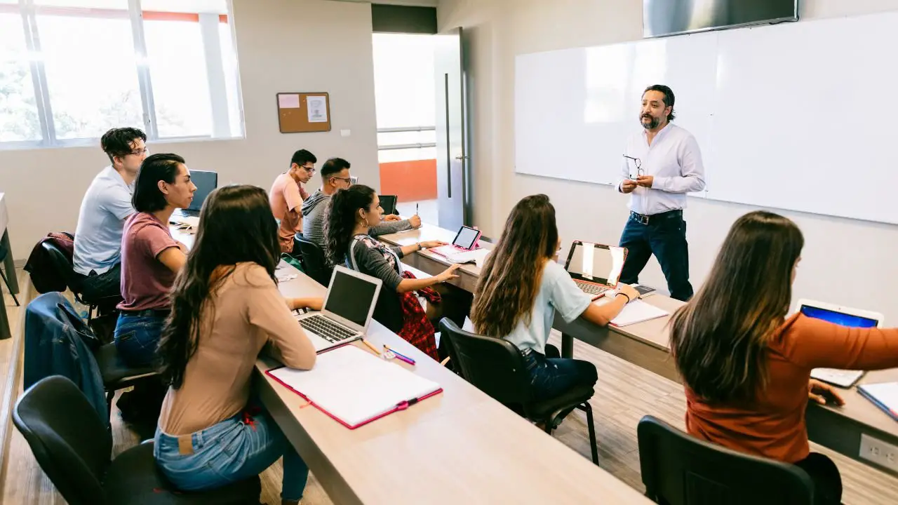 Emigración Estudiantil a EE. UU.