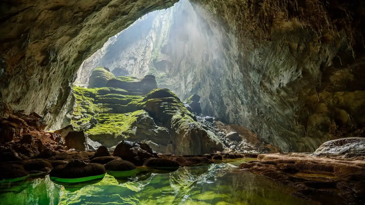 La Fascinante Cueva de Son Doong: Una Maravilla Subterránea en Vietnam