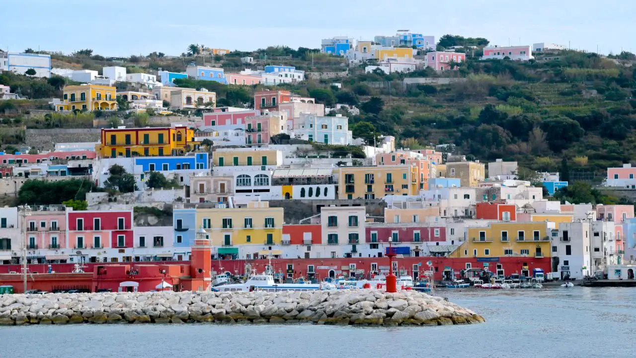 ponza en italia