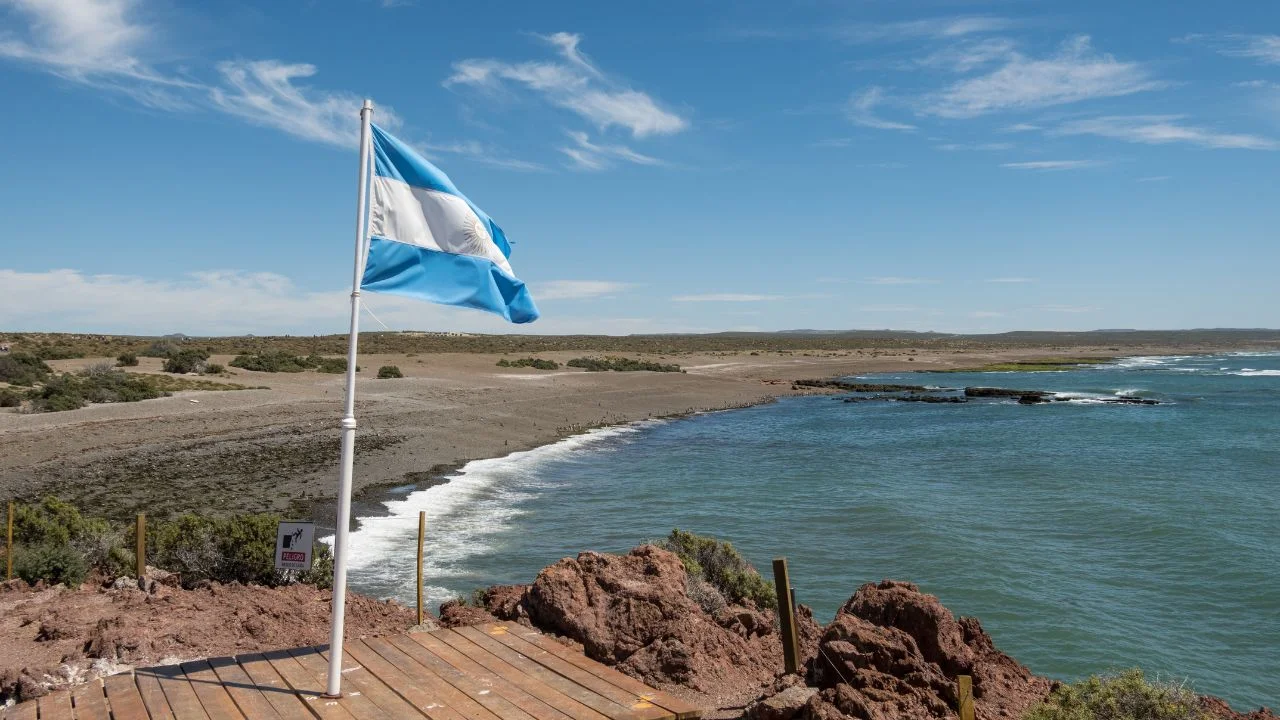 Escapada de verano 2024: Las 5 playas secretas de Argentina que te sorprenderán