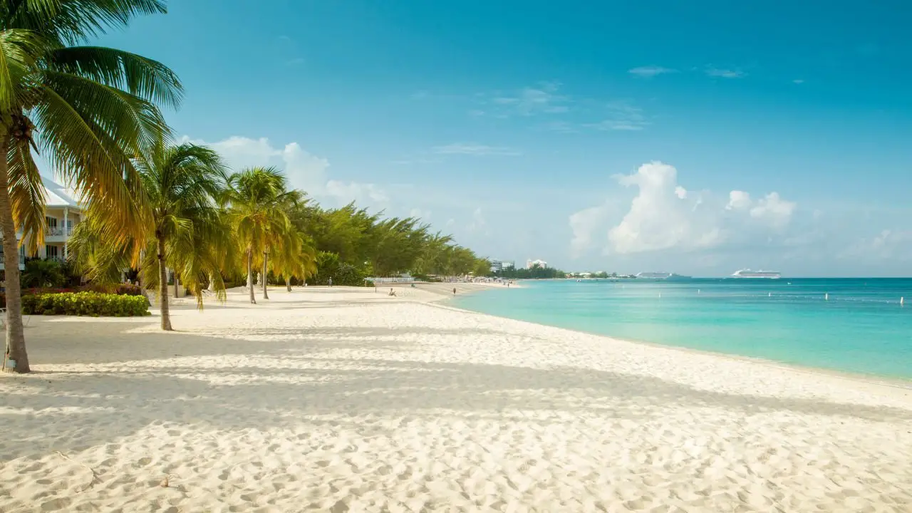 Seven Mile Beach Islas Caimán