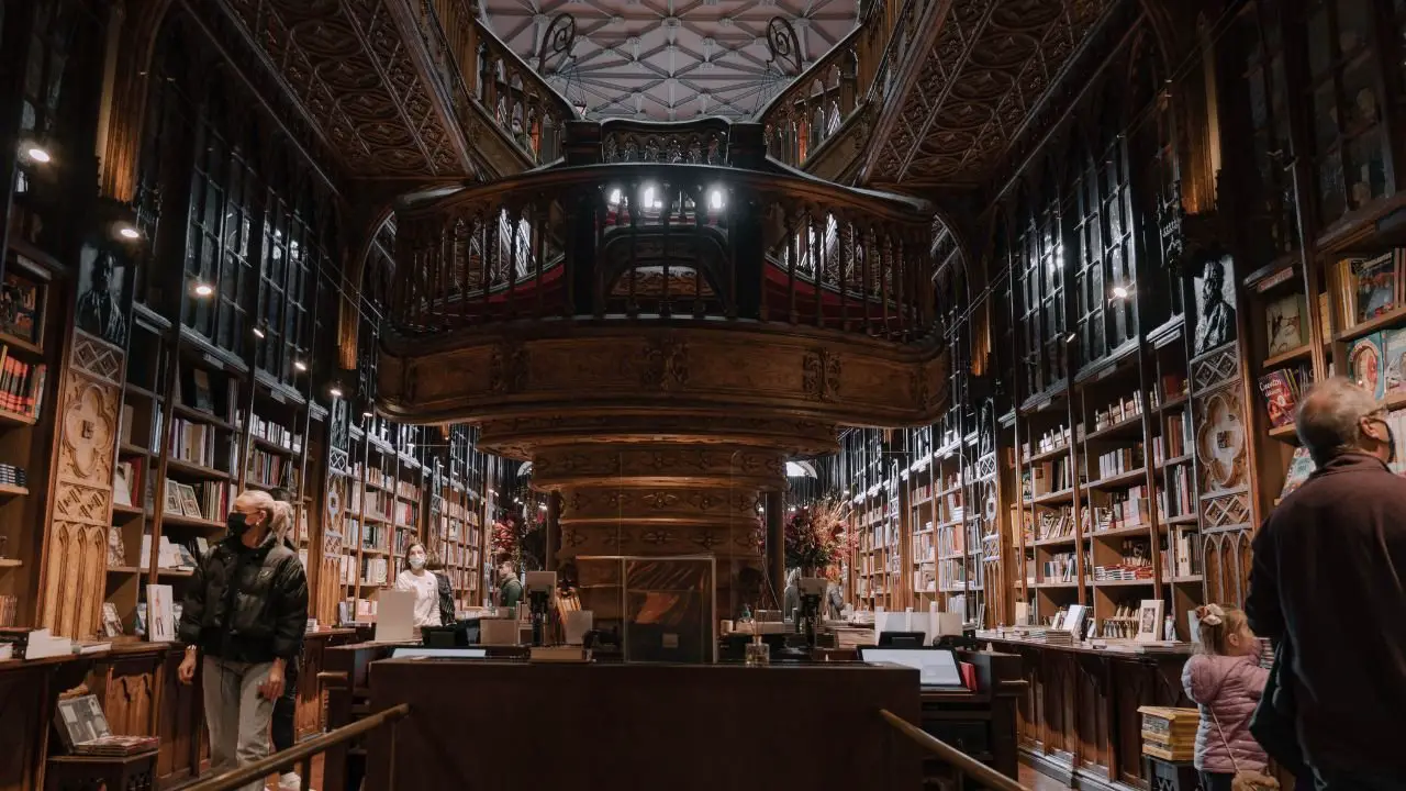 Librería Lello e Irmão en Oporto Portugal