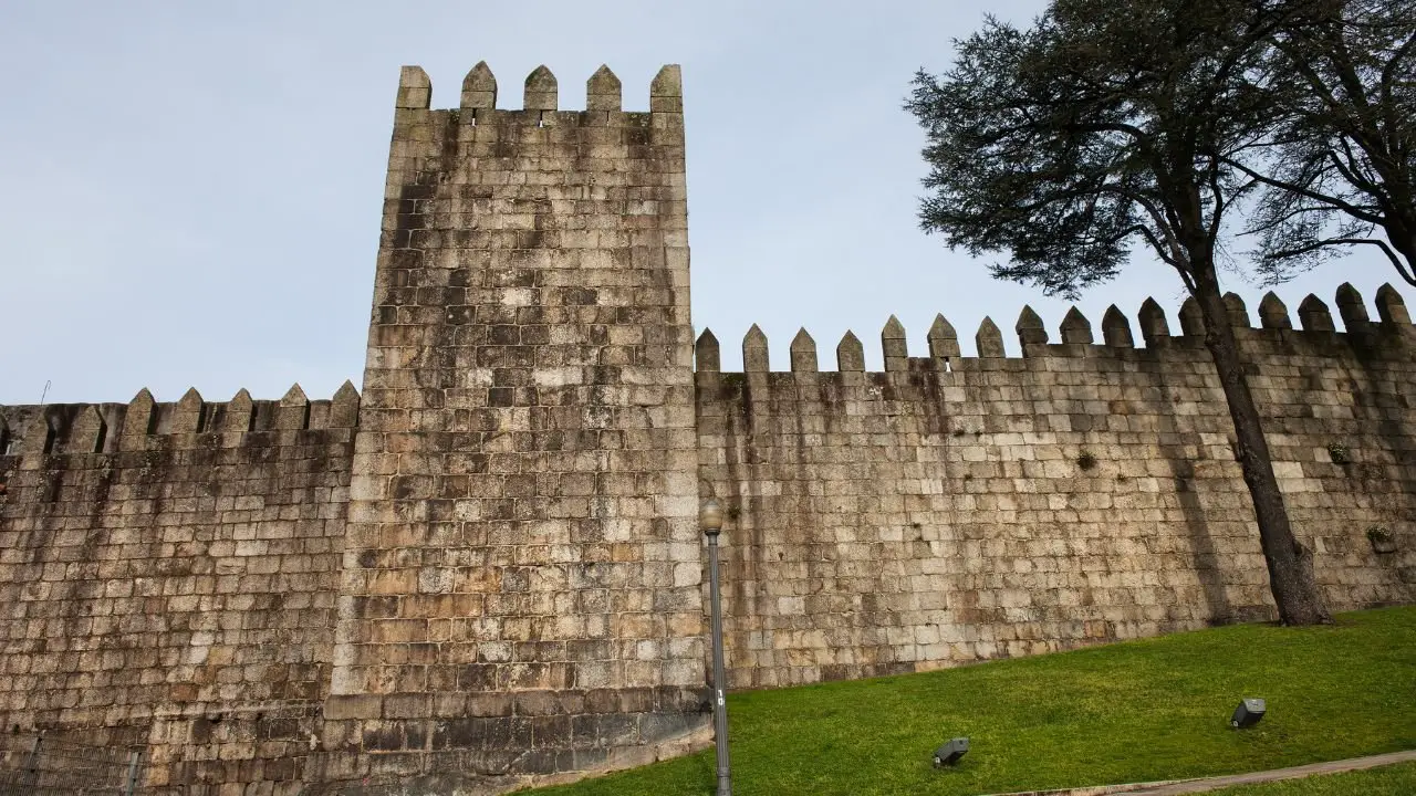 Murallas Fernandinas en Oporto Portugal