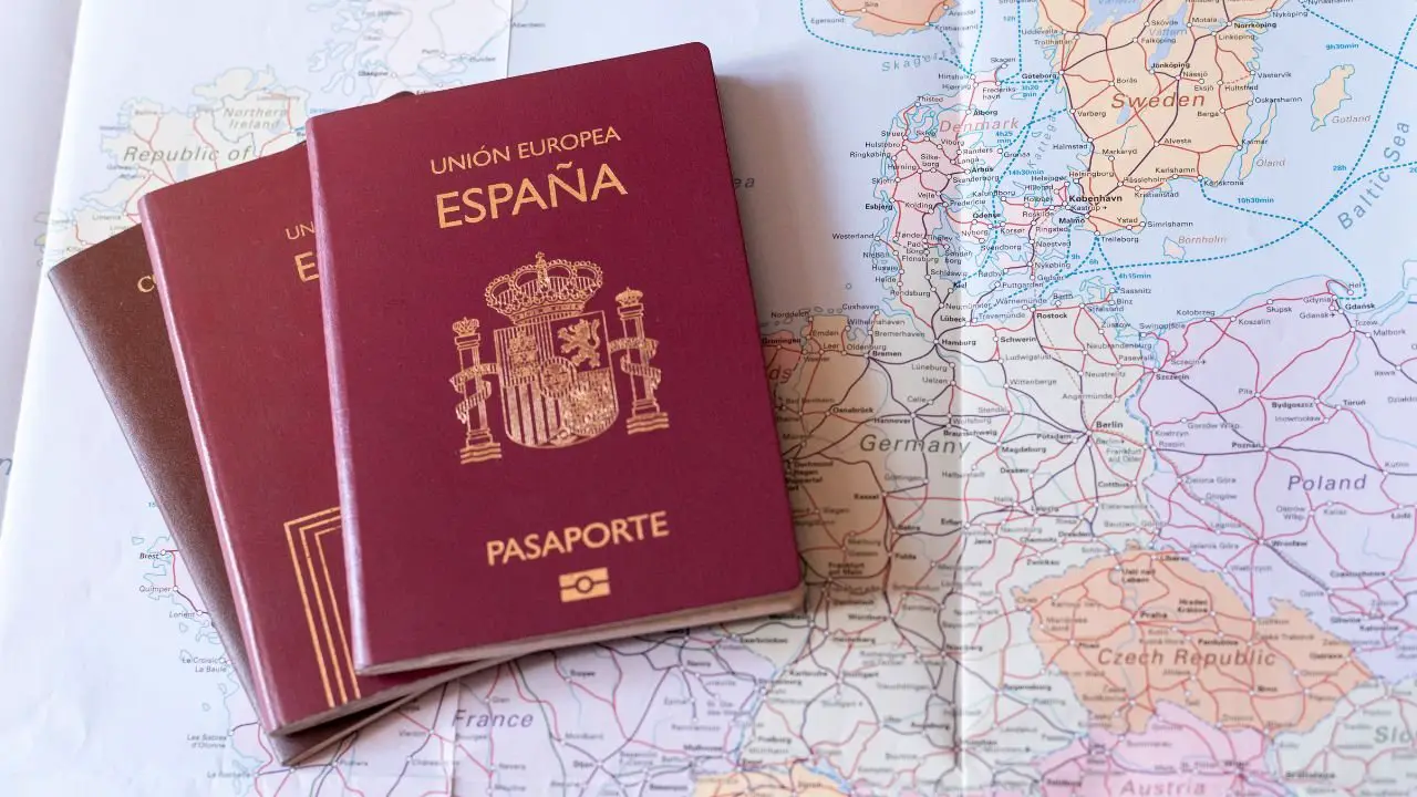 Cómo obtener Ciudadanía Española con la Ley de Nietos: ¿Hasta qué edad se puede solicitar?
