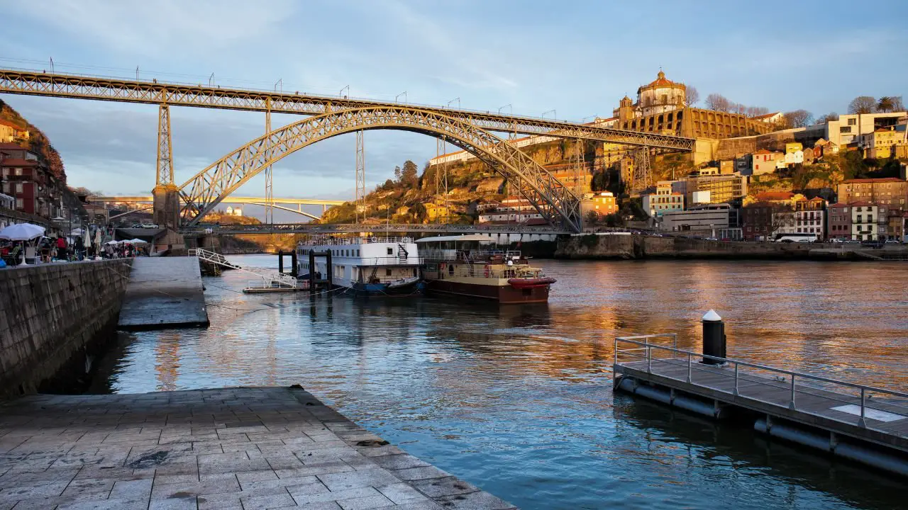 Vila Nova de Gaia cerca de Oporto Portugal