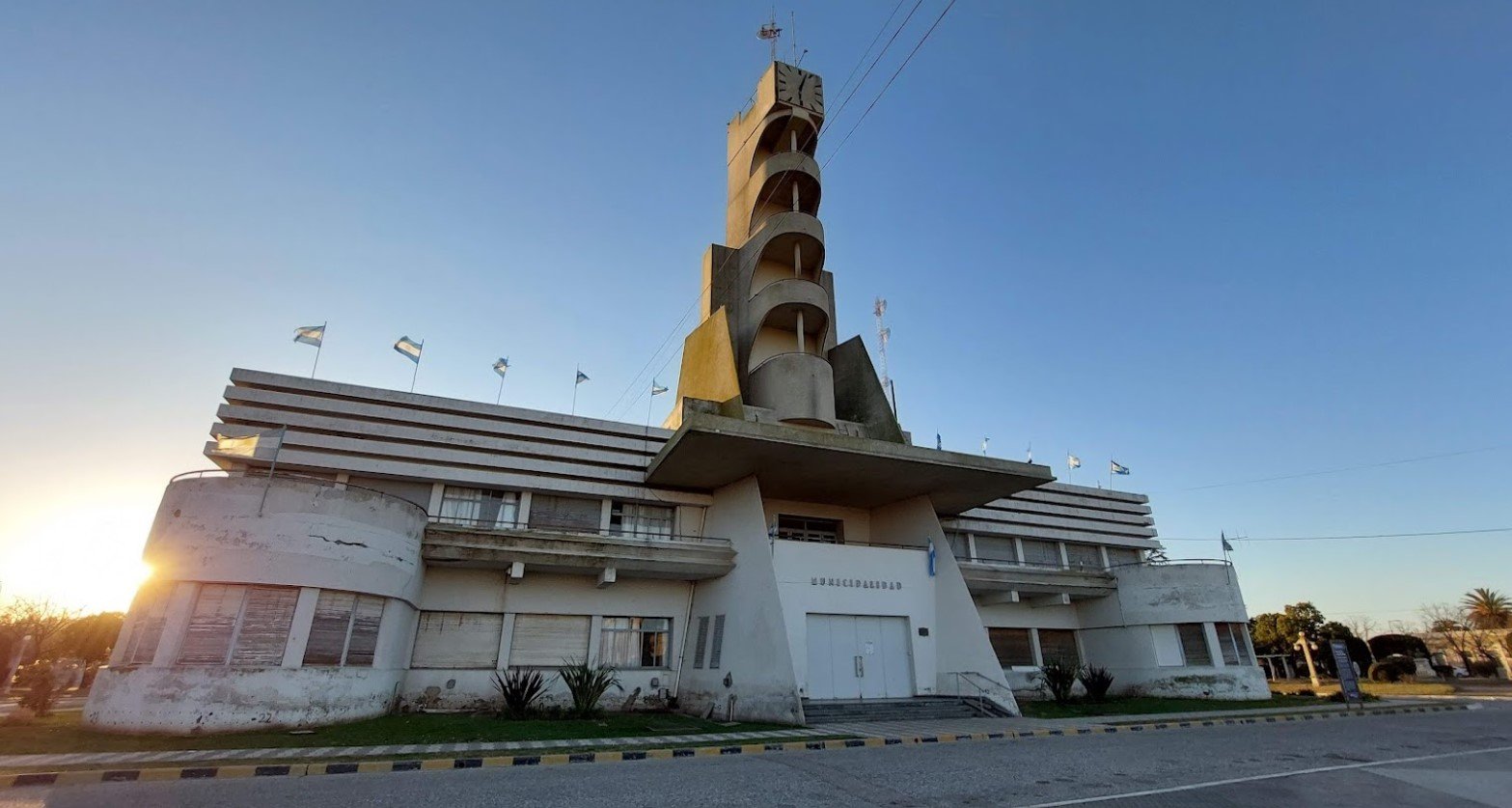 edificio de municipalidad en guamini