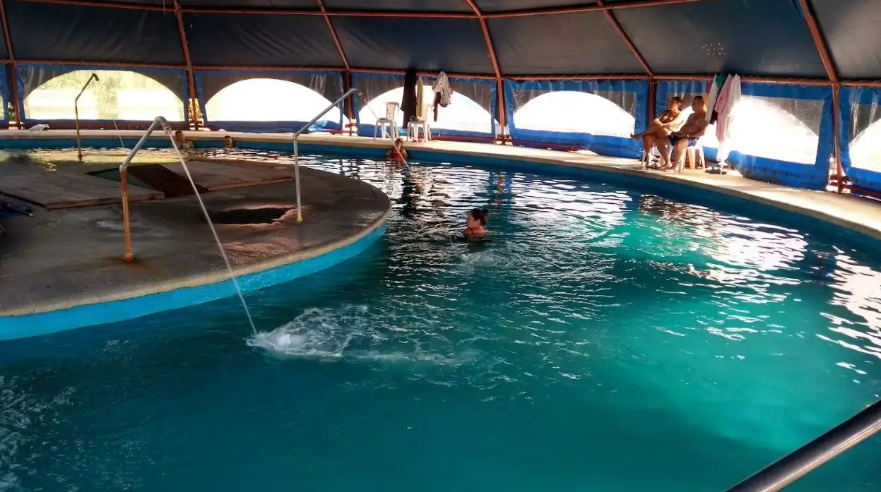 Termas de Basavilbaso piscina cubierta