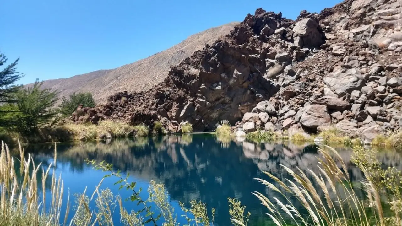Descubrí los secretos que esconde la Laguna de la Niña Encantada en Mendoza