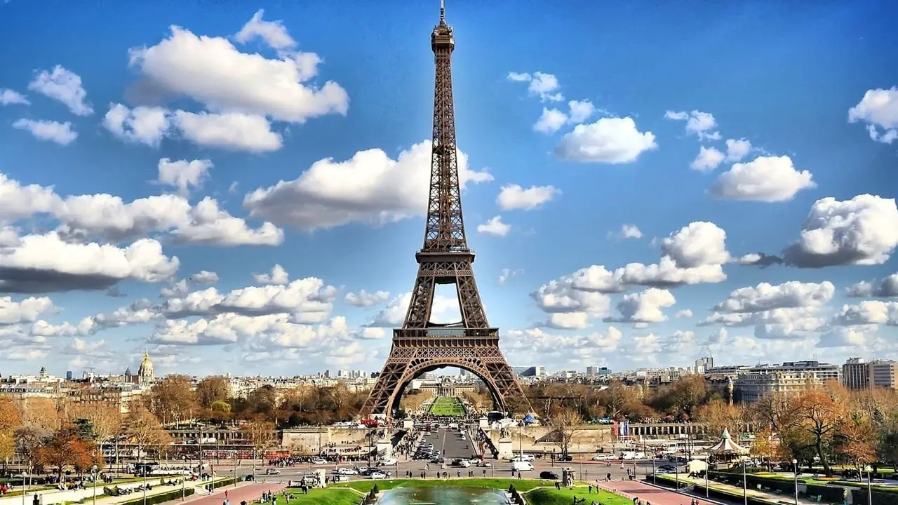 Torre Eiffel en Paris Francia