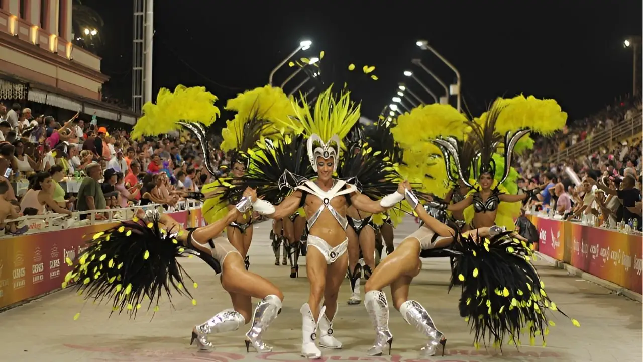Carnaval de Gualeguaychú 2024: comparsas participantes en el deslumbrante espectáculo