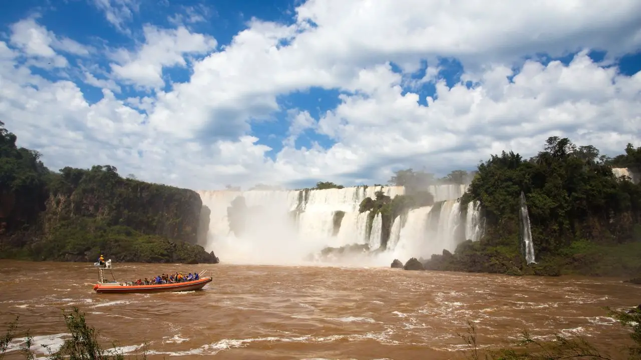 paseo de la gran aventura experiencia única en las Cataratas del Iguazu