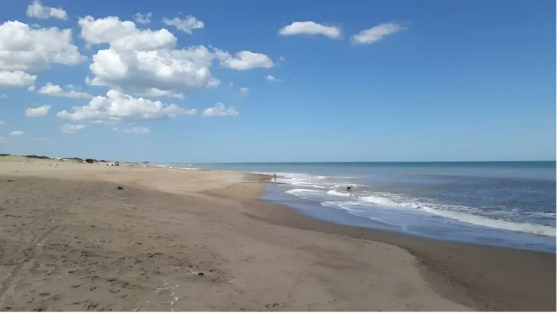 El paraíso costero de Buenos Aires con solo 20 habitantes: Hermosas playas solitarias