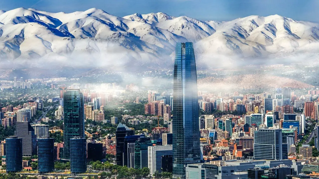 Chile inició un programa para atraer extranjeros: ofrece financiamiento con requisitos mínimos, descubrí dónde completar el formulario