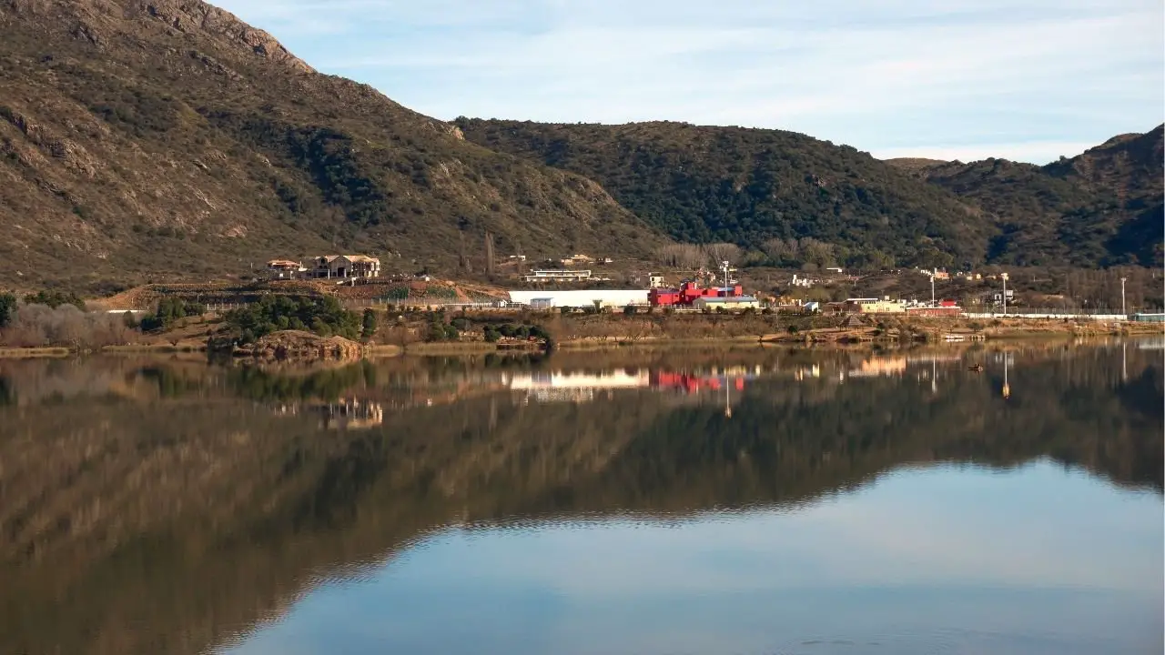 Lago Potrero de los Funes