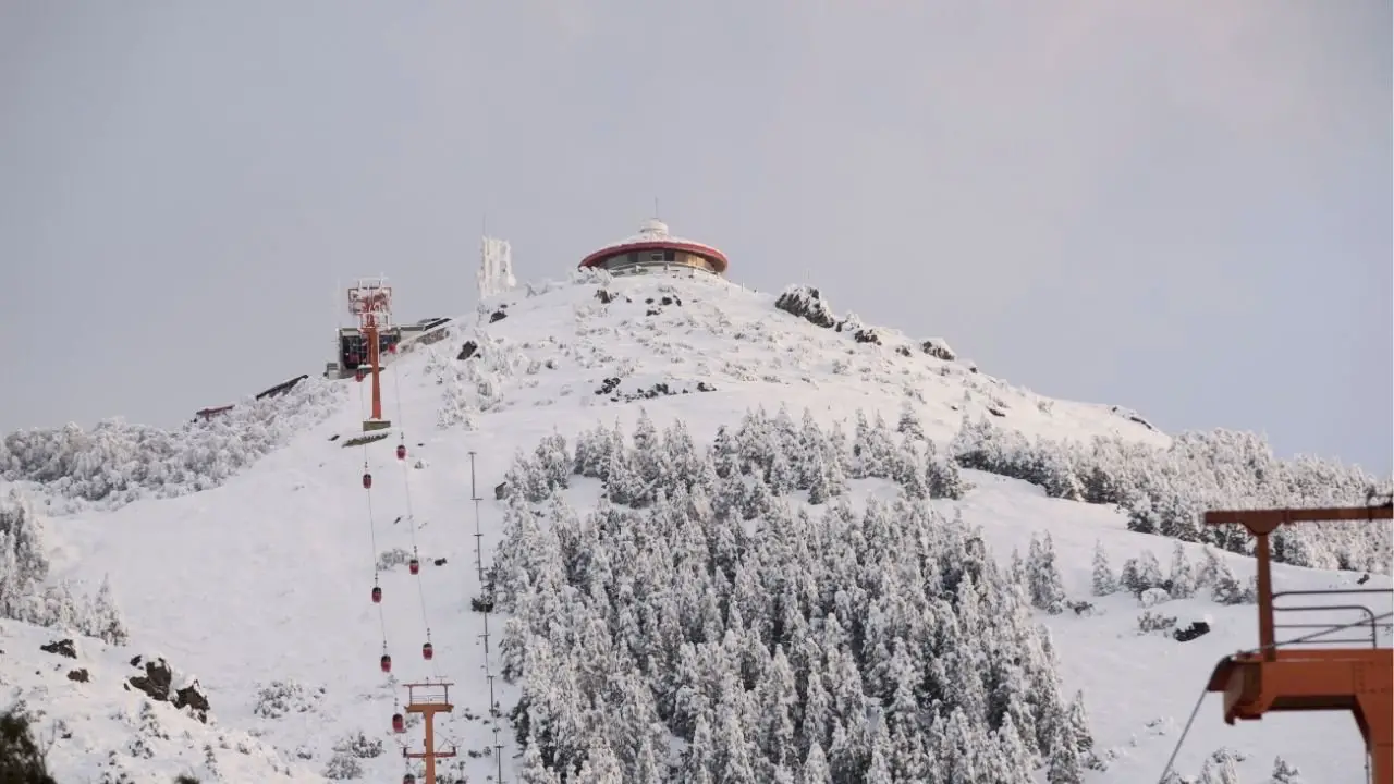 ¿Bariloche o Disney?: Precio del pase para esquiar en la temporada 2024