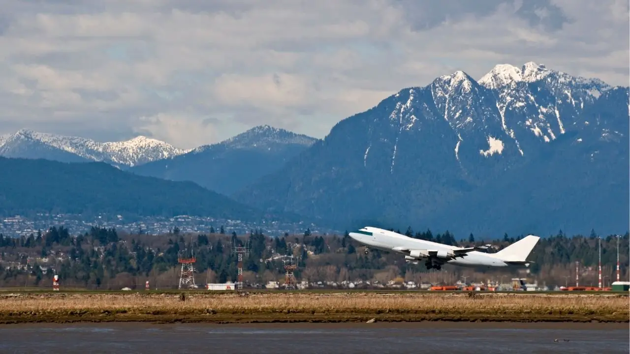 Vacaciones de invierno 2024: El precio del pasaje aéreo a Bariloche