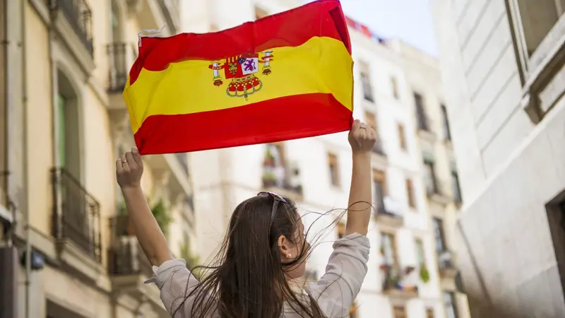 Emigrar: Método poco difundido para vivir en España sin necesidad de pasaporte europeo, siendo completamente legal